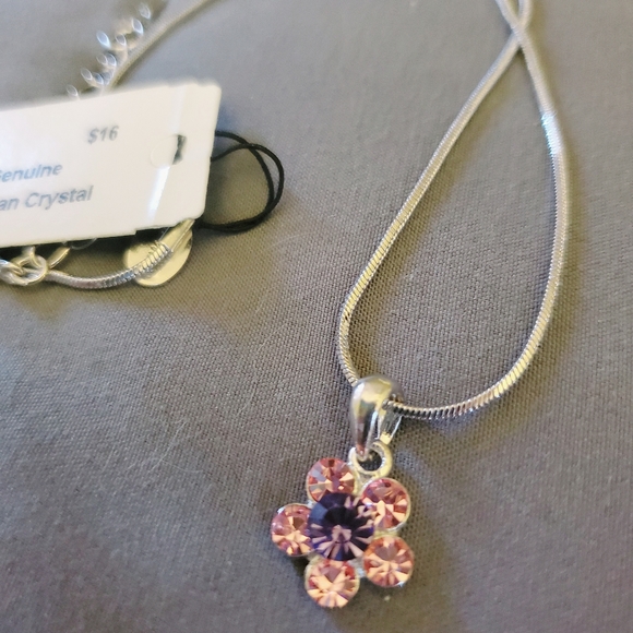 (Say of 3) Little Girls Flower Necklace - Picture 2 of 2